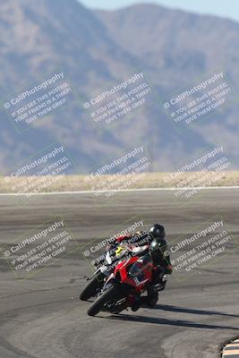 media/Oct-30-2025-Racers Edge (Thu) [[dabbdaf680]]/3-B Group/Session 2 (Bowl Exit)/